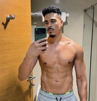 DracoXxL - Male escort in Hong Kong