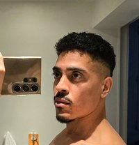 DracoXxL - Male escort in Singapore