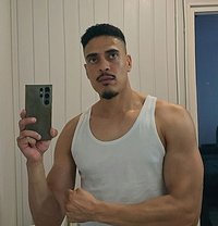 DracoXxL - Male escort in Paris