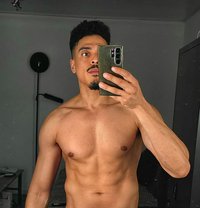 DracoXxL - Male escort in Paris