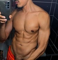 DracoXxL - Male escort in Madrid