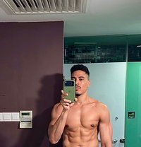 DracoXxL - Acompañantes masculino in Singapore