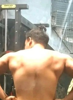 Dray - Male escort in New Delhi Photo 3 of 4
