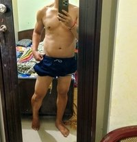 Dray - Male escort in New Delhi