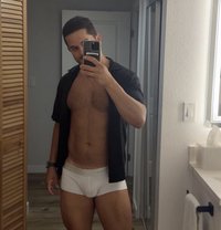 Dre - Male escort in Dubai