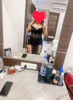 Karishma seth 🦋 - escort in New Delhi Photo 4 of 6