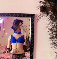 Dreamy Diva - Transsexual escort in New Delhi