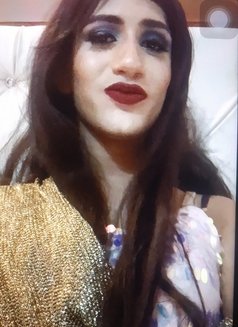 Dreamy Gauri - Transsexual escort in Noida Photo 4 of 9