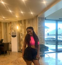 Dreen Roberts - puta in Port Harcourt
