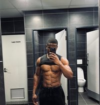 Drennan - Male escort in Khobar