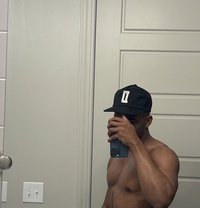 Drennan - Male escort in Riyadh