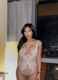 Dressrosa - escort agency in Manila Photo 23 of 25