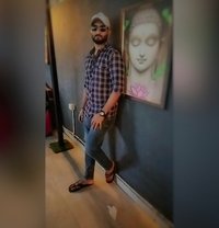 Driller Hardcore and Oral - Acompañantes masculino in Pune