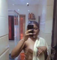 Dripping 123 - puta in Lagos, Nigeria