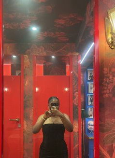 Drippy Pussy - escort in Lagos, Nigeria Photo 4 of 5