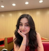 Nayara - puta in Chennai Photo 1 of 3