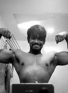 Drop - Male escort in New Delhi Photo 2 of 3