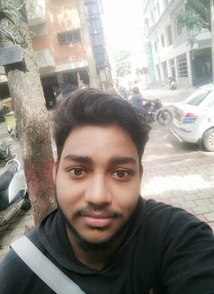 Drushya - Acompañantes masculino in Bangalore Photo 1 of 4