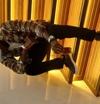 Dstroke - Male escort in Dubai