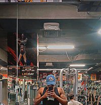 Dstroke - Male escort in Dubai