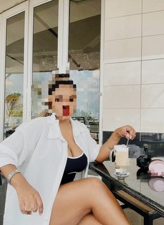 real meet and outcall - escort in Bangalore Photo 3 of 4