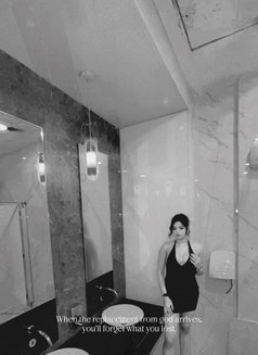 Dua - Acompañantes transexual in New Delhi Photo 2 of 6