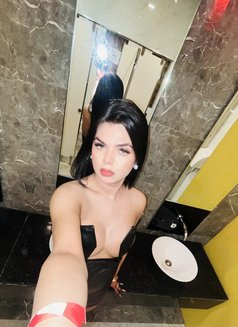 Dua - Acompañantes transexual in New Delhi Photo 3 of 6