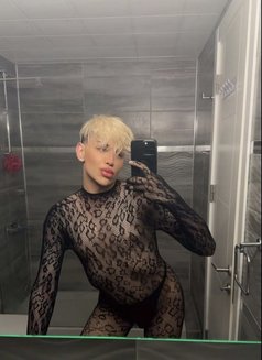 Duayz - Male escort in Baku Photo 3 of 7