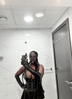 Dubai Bdsm Goddess Sophie - puta in Dubai Photo 3 of 7
