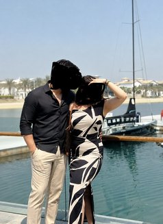 Dubai couple (videos) - puta in New Delhi Photo 1 of 4