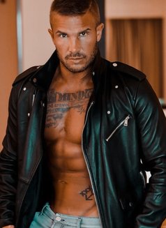 Dubai Dominant Couple for Cuckolds - Male escort in Dubai Photo 11 of 14