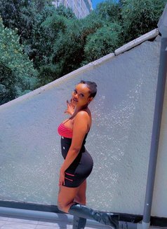 Dubai - puta in Nairobi Photo 3 of 5