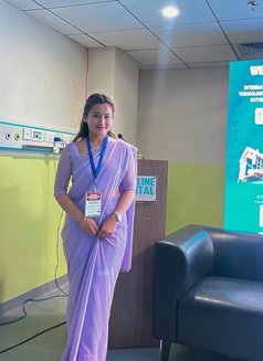 Dubai Escort Service - escort in Dubai Photo 1 of 1