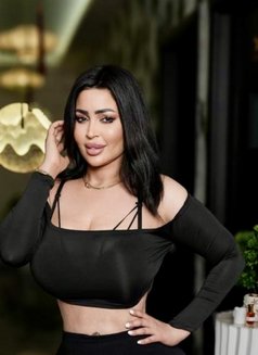 Dubai Luxury Home Service - masseuse in Dubai Photo 20 of 21