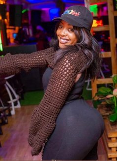 Dubai Masseuse Sharon - escort in Dubai Photo 1 of 3
