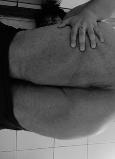 Dubai Slave - Male escort in Dubai Photo 8 of 11