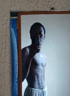 Duckie - Male escort in Benin City Photo 2 of 2