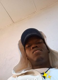 Duckie - Male escort in Benin City Photo 3 of 4