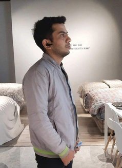 Duggu - Acompañantes masculino in Gurgaon Photo 1 of 2