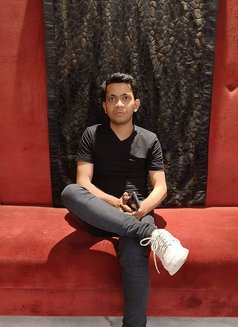 Duggu - Acompañantes masculino in Gurgaon Photo 2 of 2