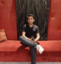 Duggu - Acompañantes masculino in New Delhi