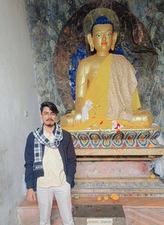 Dugu - Male escort in New Delhi Photo 1 of 3