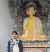 Dugu - Male escort in New Delhi