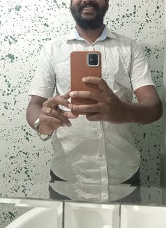 Harsha BFE Colombo - Male escort in Colombo Photo 5 of 5