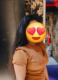 Dul - escort in Dubai Photo 1 of 5