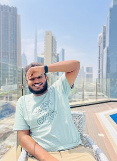Dul - Male escort in Dubai Photo 2 of 4