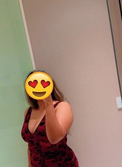 Duleesha for Cam and Real Meet - escort in Colombo Photo 1 of 7