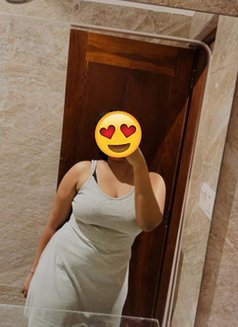 Duleesha for Cam and Real Meet - escort in Colombo Photo 6 of 7