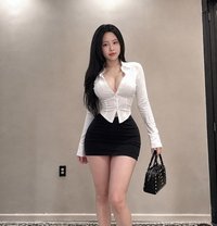 Dumamin - escort in Bangalore Photo 2 of 5