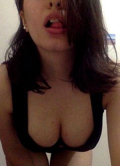 Dunia Kaya - escort in Singapore Photo 13 of 24